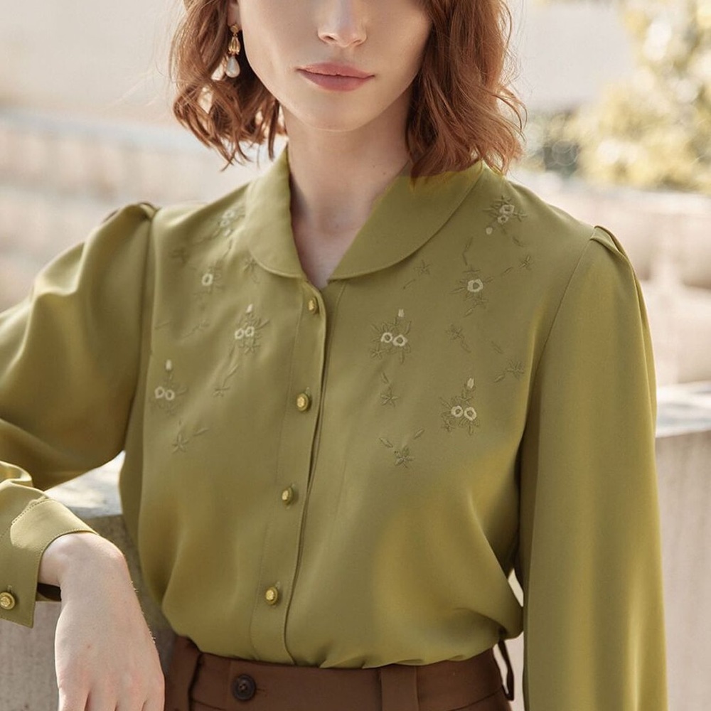 Simple Retro Peter Pan Collared Blouse - Small